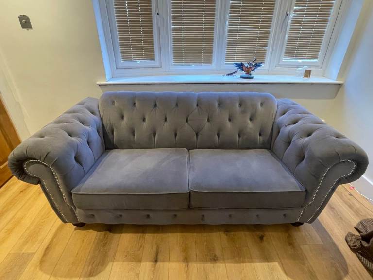 Chesterfield 3 seater sofa - Grey fabric, black wooden legs (Used)