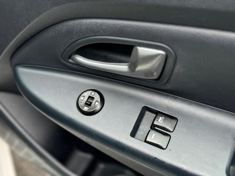 2015 Kia Rio 1.25 SR7 Euro 6 3dr HATCHBACK Petrol Manual