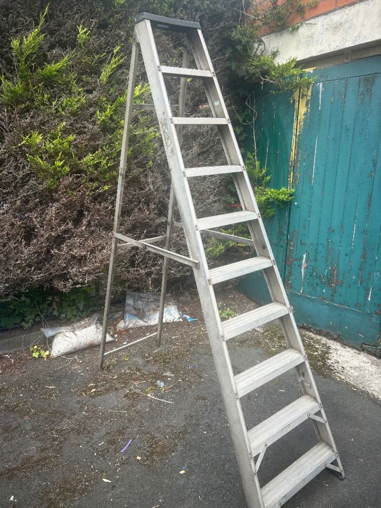 Ladders 7 ft 