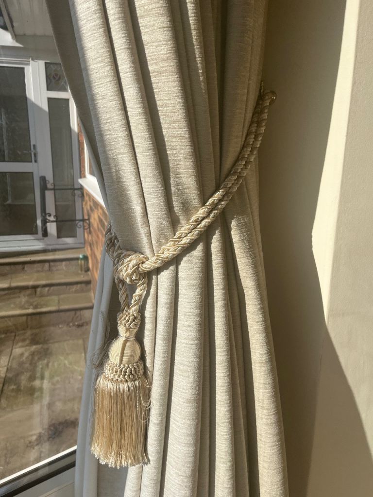 Long Bay Window Quality Curtains 