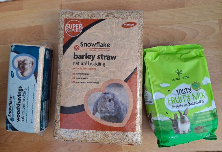 Rabbit BRAND NEW Lop Eared Bedding Food Barley Straw