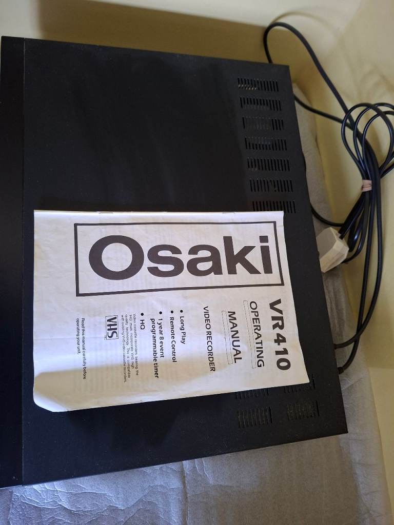 VHS Tape Recorder/Player with Instructions