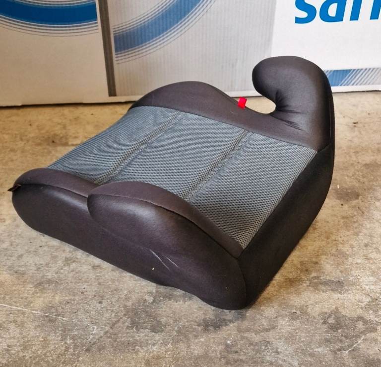 Halfords car booster seats
