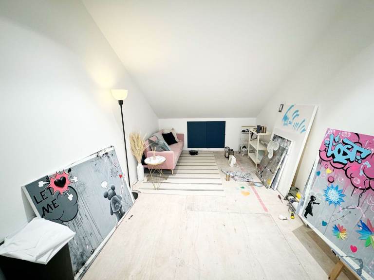 Creative Space | Office | Beauty Room | Workspace | Commercial Unit In Leytonstone East London E10 