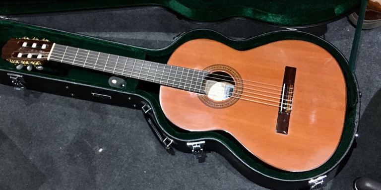 Taurus all-solid Spanish classical nylon string guitar - handmade in Barcelona + new hard case