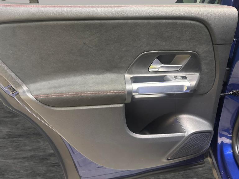 2023 Mercedes-Benz GLB 1.3 GLB200 AMG Line Night Edition (Premium Plus) SUV 5dr Petrol 7G-DCT Eur...