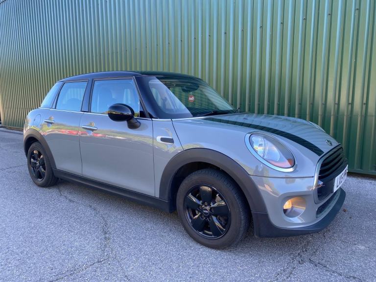 Mini Cooper 1.5 2015 Full Service History 5 Door Lovely Condition 