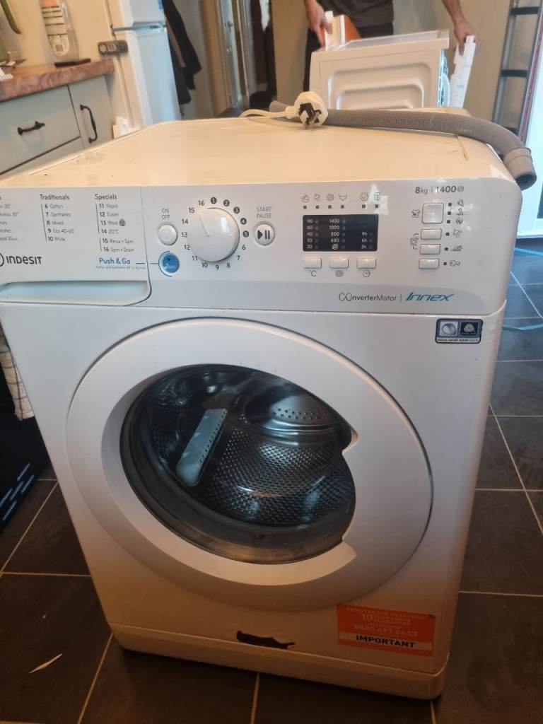 Washing machine to fix or for scrap metal