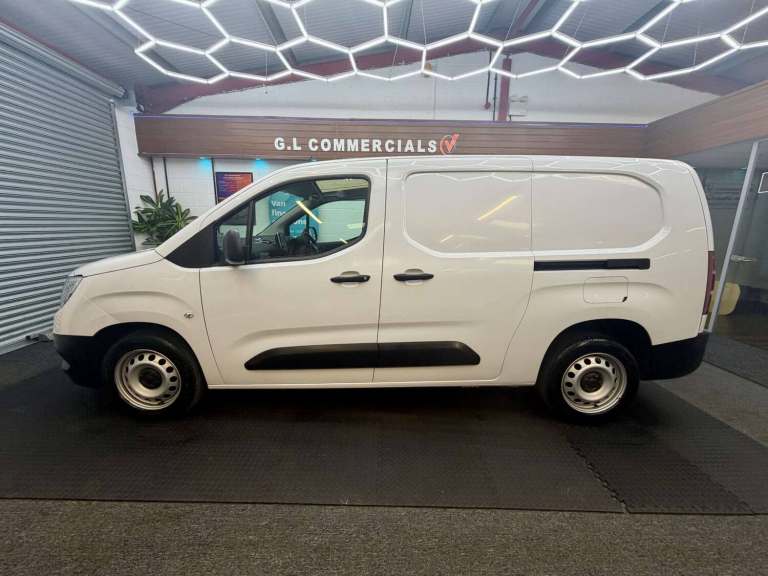 2023 Vauxhall Combo 1.5 Turbo D 2300 Prime Panel Van 6dr Diesel Manual L2 H1 Euro 6 (s/s) (100  P...