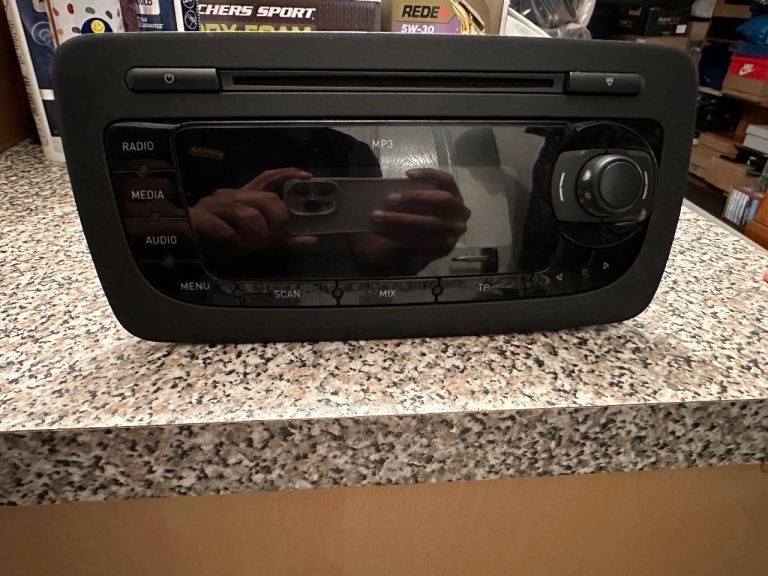 Seat Ibiza Mk4 08-17 MP3 Radio CD Player Stereo 6J2035153E