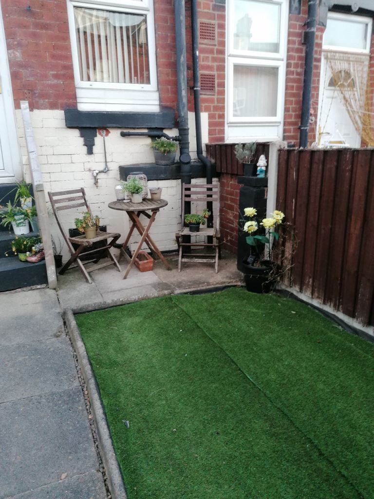 Lovely Well-Maintained Two Bed House in Beeston