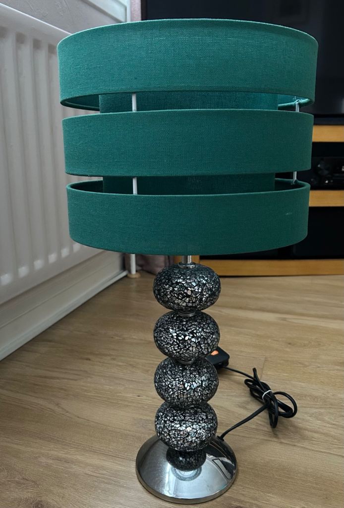 2 x Crackle glaze lamps 