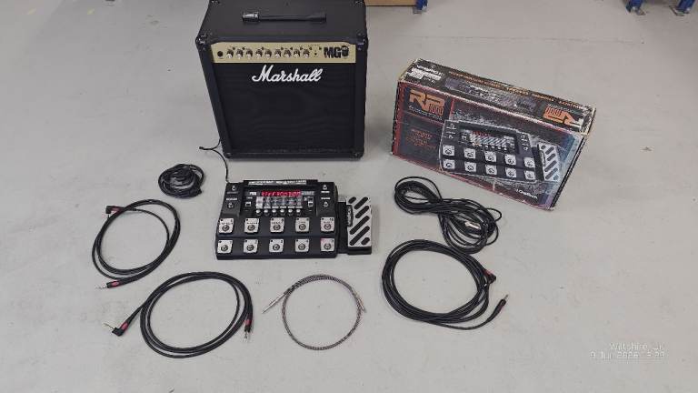Marshall MG50FX Guitar Amp + DigiTech RP1000 Multi-FX Pedal + Cables – Excellent Condition