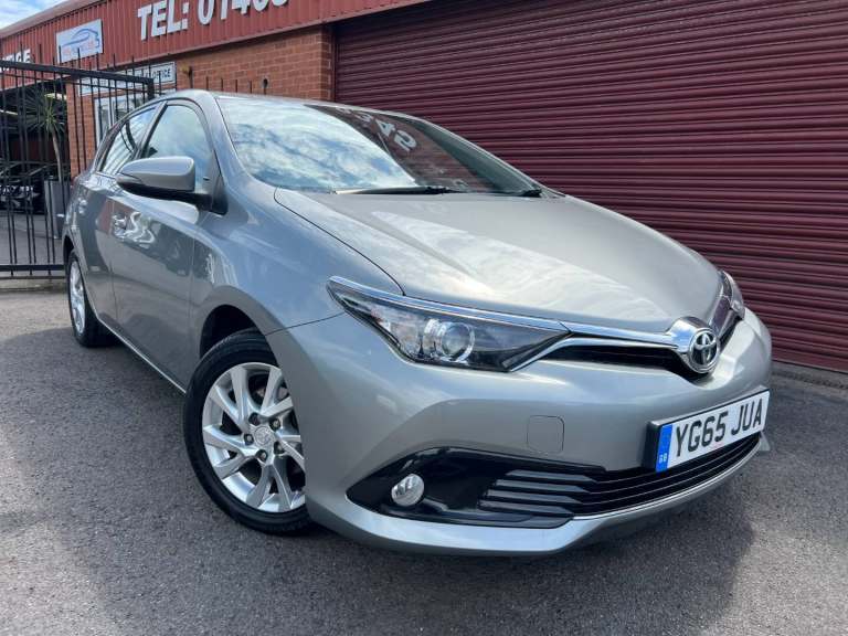 Toyota Auris 1.2T Icon 5dr Petrol