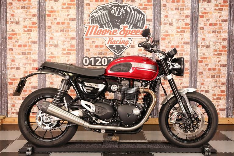 2022 TRIUMPH SPEED TWIN 1200 - 2,137 MILES! - 2 OWNERS - JUST SERVICED