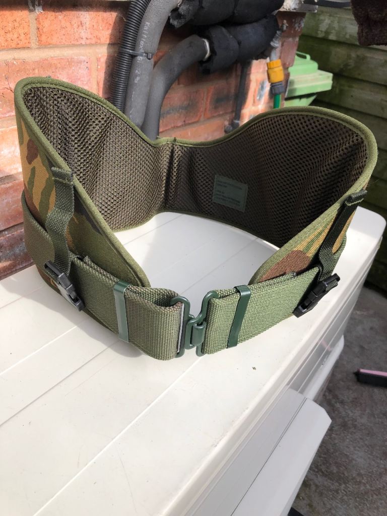 Around 600 items military items 