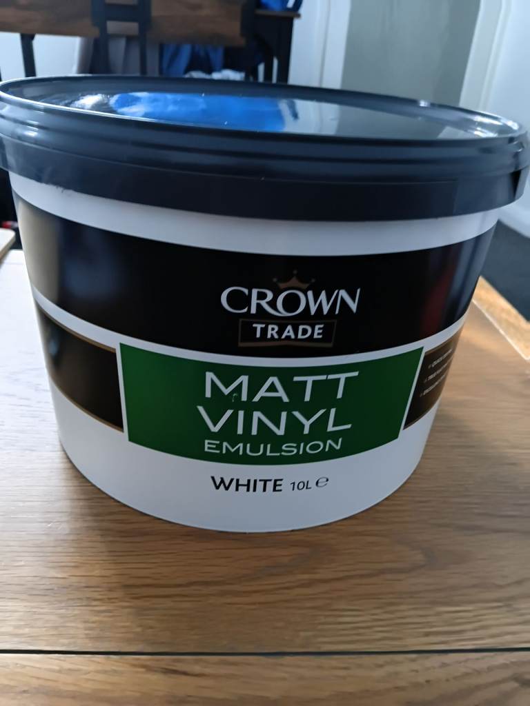 Crown trade white vinyl matt 