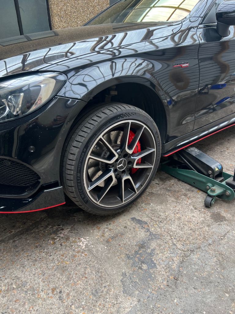 Mercedes 19” C43 AMG original wheels