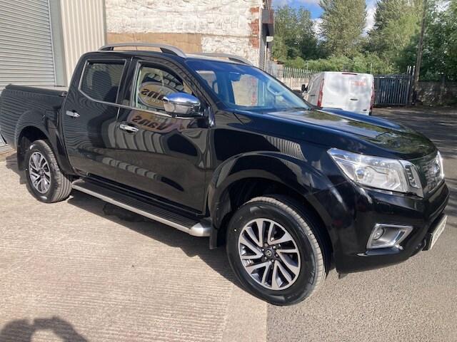 2017 Nissan Navara Double Cab Pick Up Tekna 2.3dCi 190 4WD Auto PICK UP DIESEL Automatic