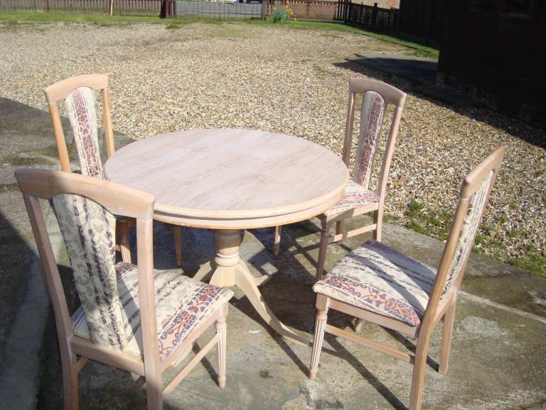 Dining Table & 4 chairs