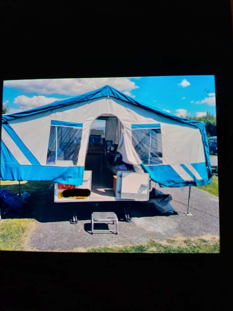Trailer tent 