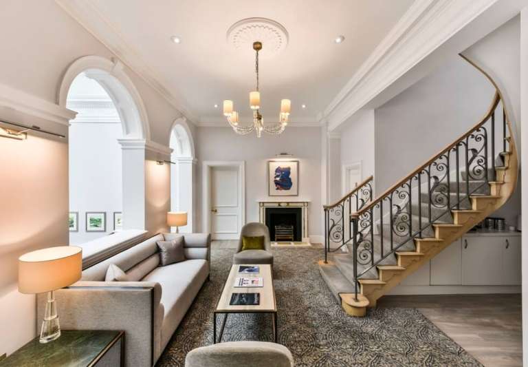 Private Offices For Rent in Mayfair - Spaces For 2 to 45 Desks