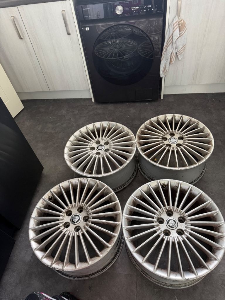 Jaguar s type 18” alloys