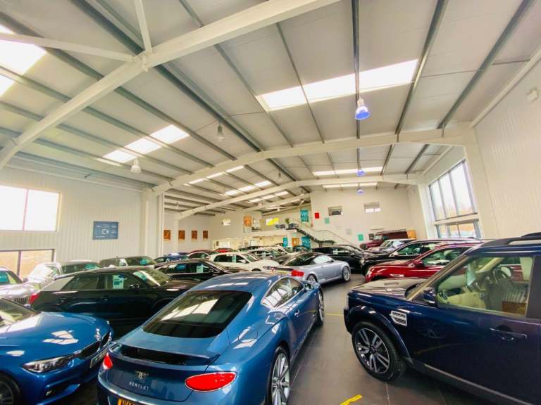 2023 Land Rover Defender 3.0 D250 Hard Top SE Auto PANEL VAN DIESEL Automatic