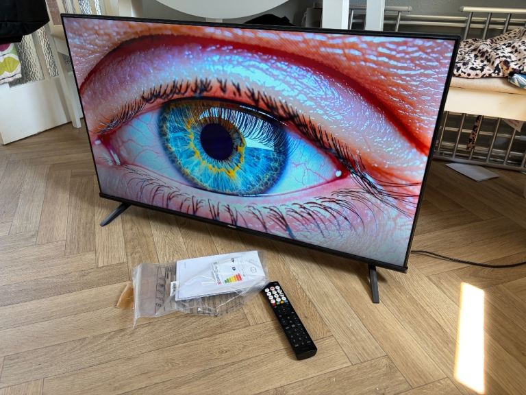 Hisense 40” 4k smart tv 