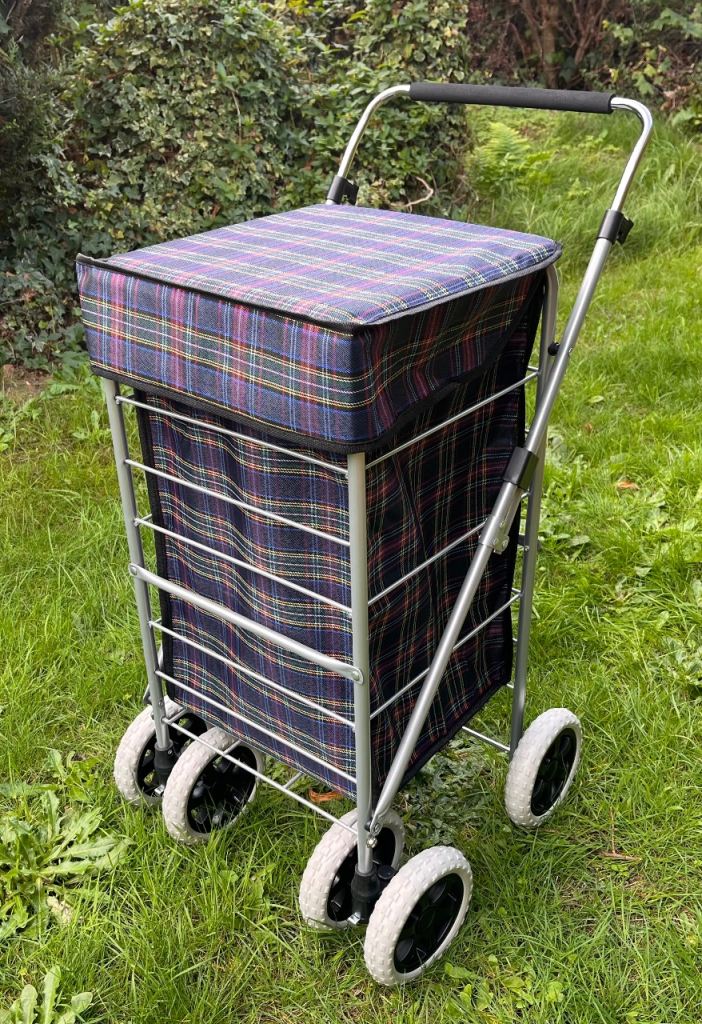6 Wheeler Shopping Trolley – Brand New Never used