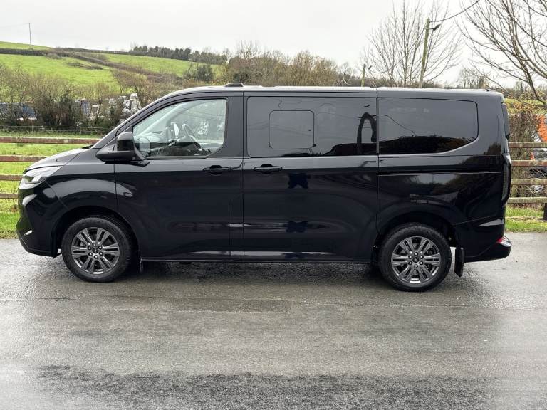 2024 Ford Tourneo Custom Family Wheelchair Accessible Vehicle 