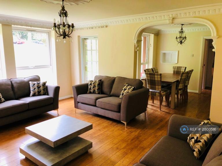 3 bedroom flat in Priory Road, Edgbaston, Birmingham, B5 (3 bed) (#2803516)