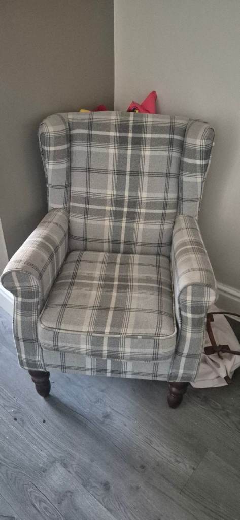 2 Wingback Arm Chairs 