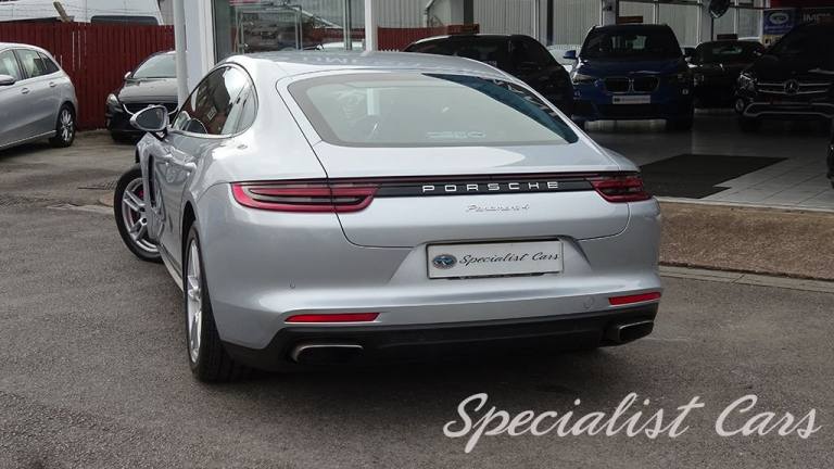 2017 Porsche Panamera 3.0 V6 4 Saloon 5dr Petrol PDK 4WD Euro 6 (s/s) (330 ps) Hatchback Petrol A...