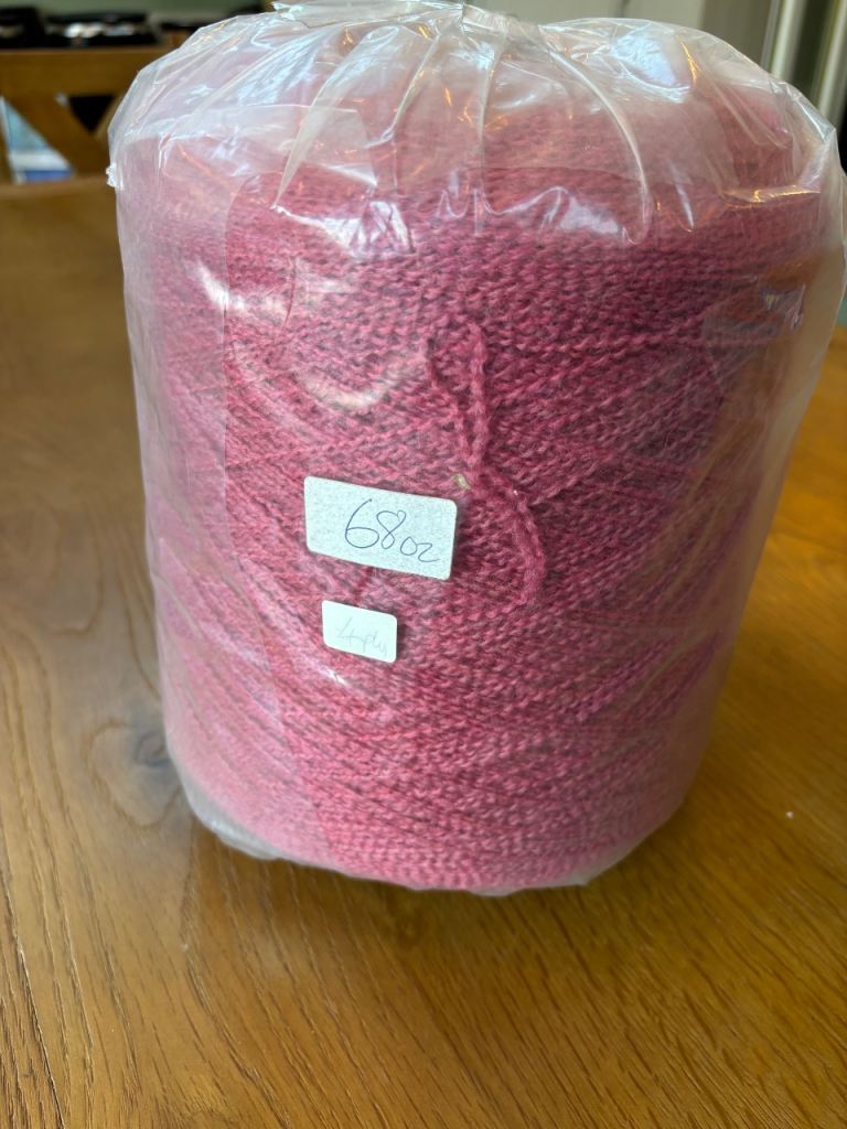 Machine knitting wool