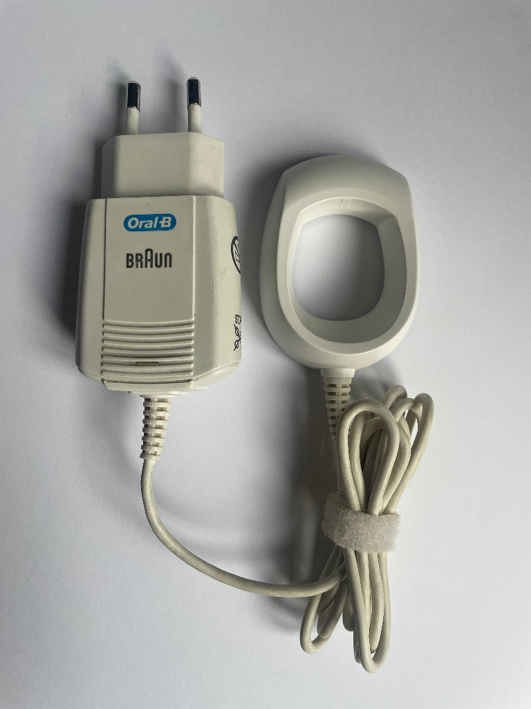Oral-B Braun Triumph charger