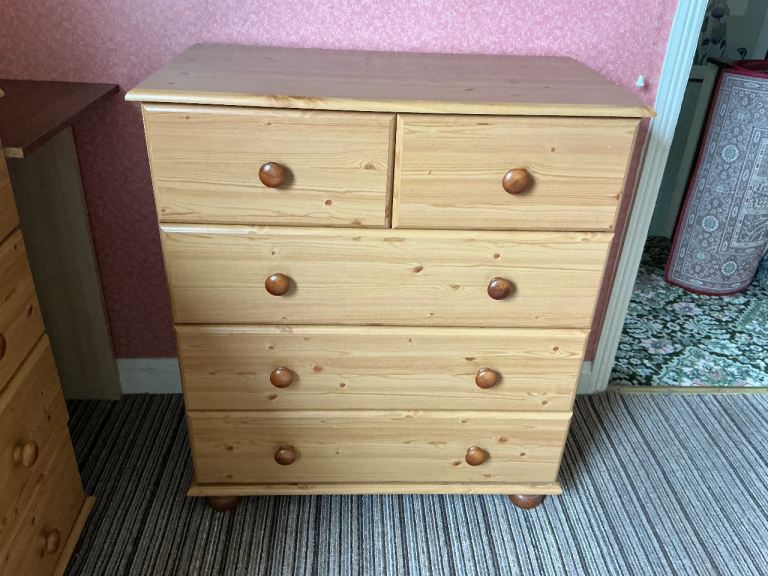 Bedroom drawers (free)