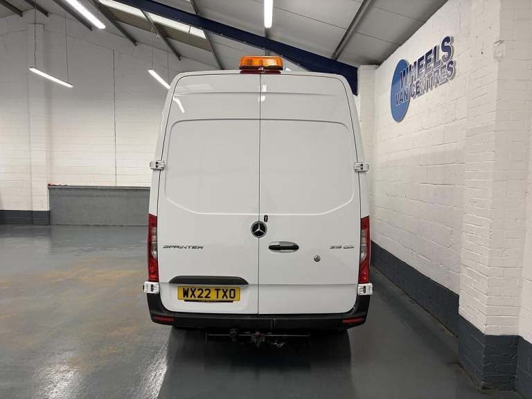 2022 Mercedes-Benz Sprinter 3.5t H2 Progressive Van PANEL VAN DIESEL Manual