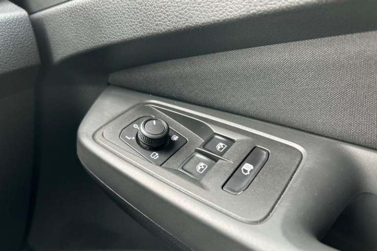 2025 Ford Transit Connect 250 Limited AUTO L2 LWB 1.5 EcoBoost PHEV 150ps, AIR CON, REAR PARKING ...