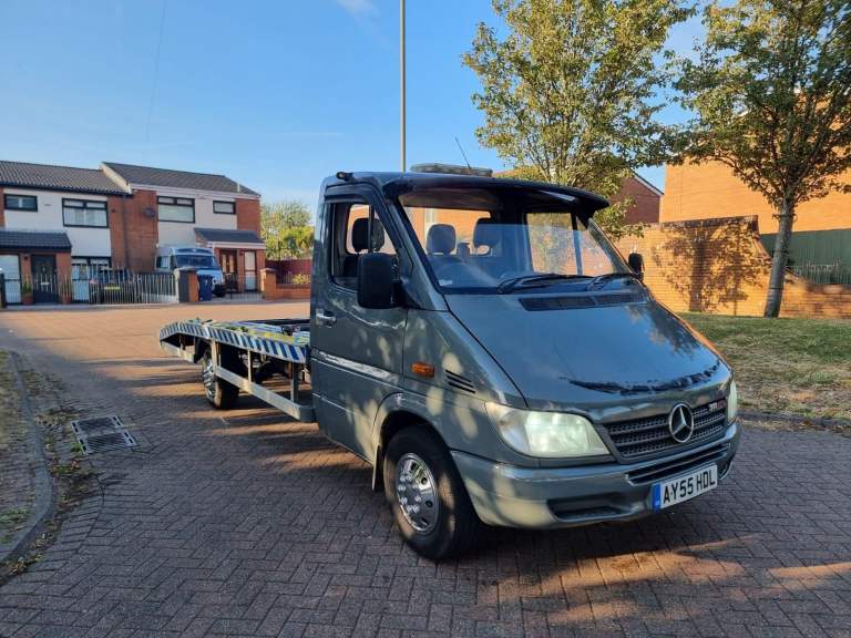 Mersedes sprinter recovery truck Cdi long wheel