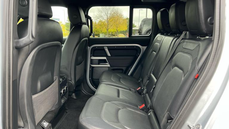 2023 Land Rover Defender 3.0 D300 X-Dynamic SE 110 5dr Auto (7 Seat) With H
