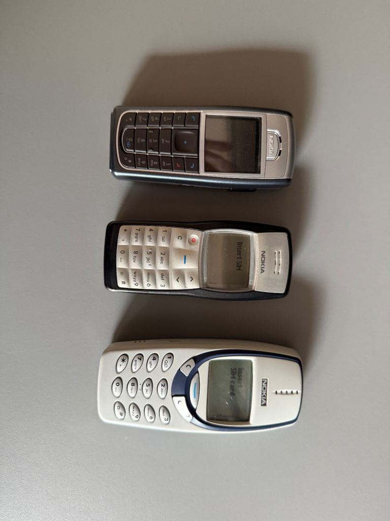 Nokia phones Nokia 1100 | Nokia 3330 | Nokia 6230i Job lot