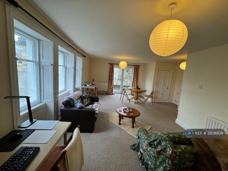 1 bedroom flat in Widcombe Crescent, Bath, BA2 (1 bed) (#2806939)