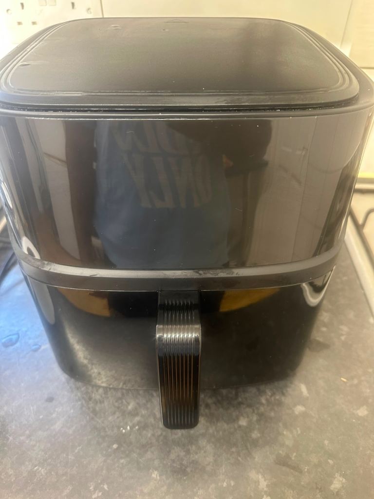 Black Air Fryer – Good Condition