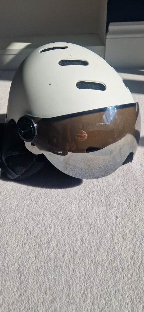 Kids White Ski/Snowboard Helmet with Visor – Good Condition