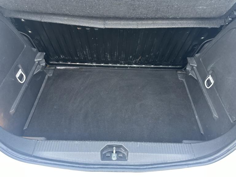 VAUXHALL CORSA 1.4 i Turbo White Edition 2017