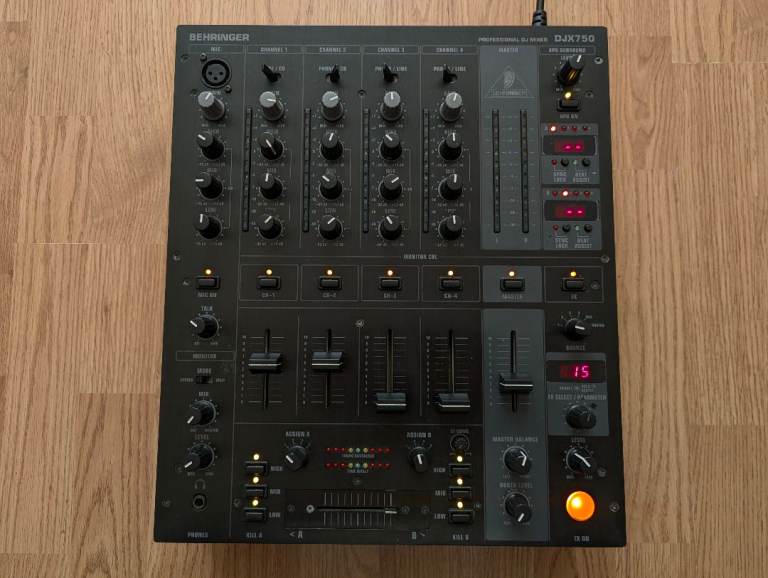 Behringer DJX750 5 Channel DJ Mixer
