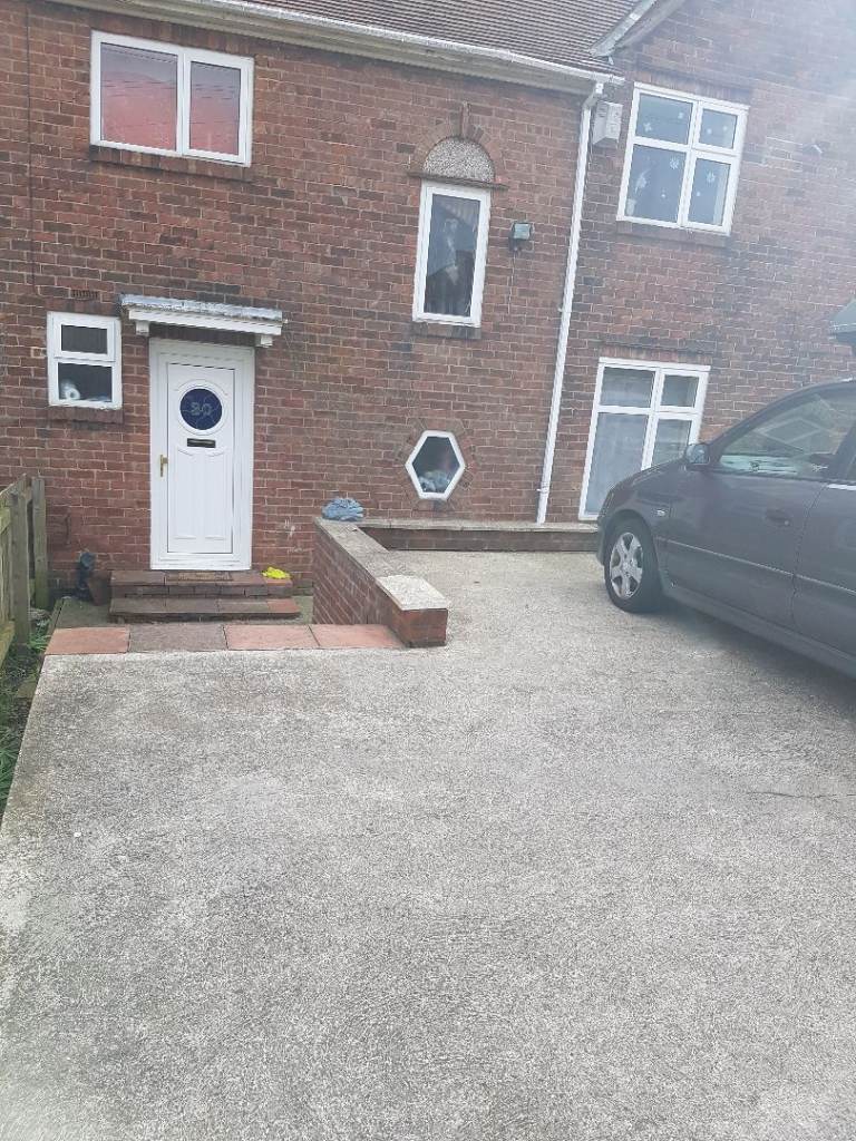 THREE BEDROOM HOUSE WITH LARGE GARDEN IN SOUTH FENHAM. NE4 9TT LOCATION.