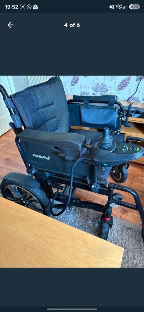 Electric wheelchair