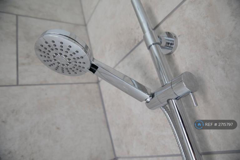 4 bedroom house in Deramore Street, Manchester, M14 (4 bed) (#2715797)